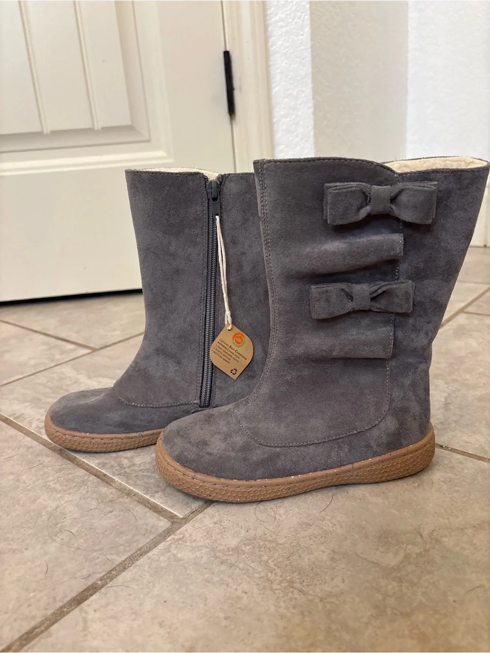 Livie & Luca Bobbie Boot Gray Sustainable Suede Boots Girls Size‎ 12 NWT